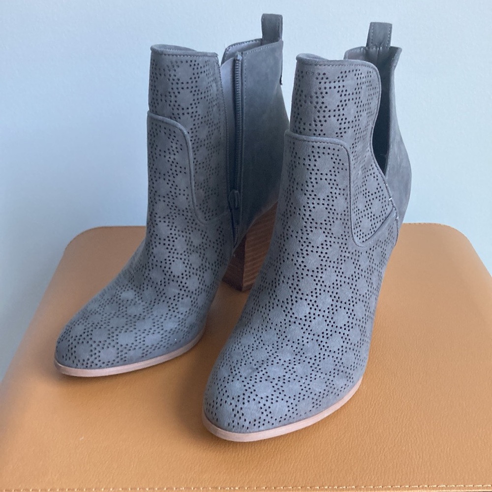 🛍🆕Carlos by Carlos Santana Women’s Boots